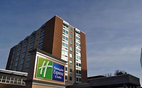 Holiday Inn Express & Suites Pittsburgh West - Greentree